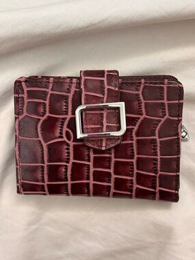Like new Identity Stronghold RFID Wallet